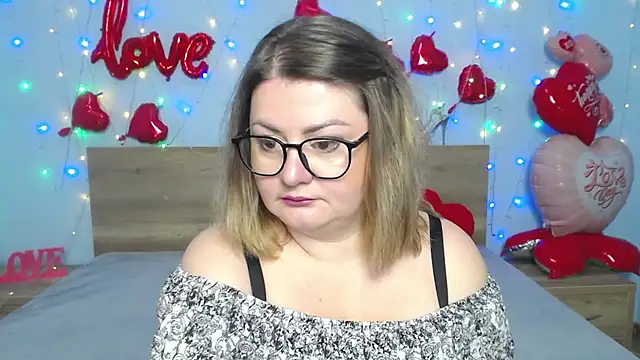 Snapshot of ZannaDreil chatting on February 2025 07:16:02 PM ZannaDreil online show from February 2025 07:16:02 PM