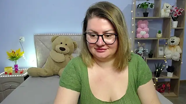 Snapshot of ZannaDreil chatting on March 2025 04:38:01 AM ZannaDreil online show from March 2025 04:38:01 AM