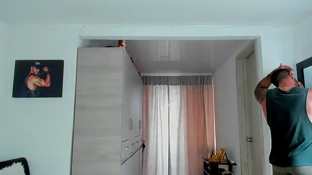 SamirHazard97 online show from April 2026 08:53:01 PM