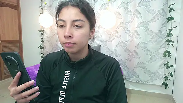 Mya paris online show from February 2025 10:55:02 PM