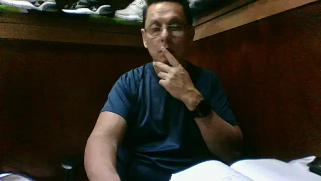 MarcusKelvin online show from November 2025 03:51:01 PM