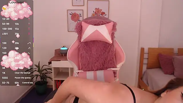 Dahlia  espresso online show from February 2026 08:05:01 PM