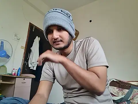 Jonrobinso online show from December 2025 05:45:02 AM