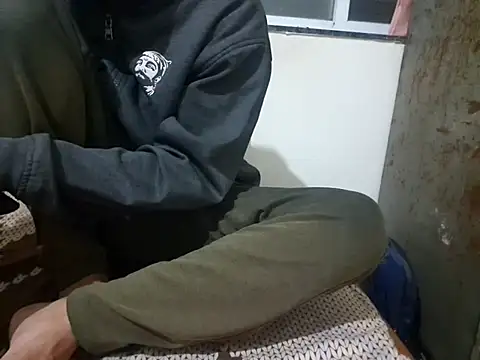 Jonrobinso online show from December 2025 03:18:02 PM