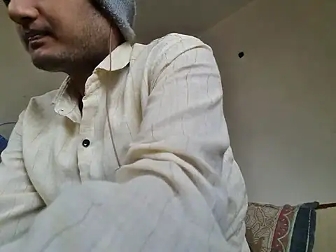 Jonrobinso online show from December 2025 04:41:01 AM