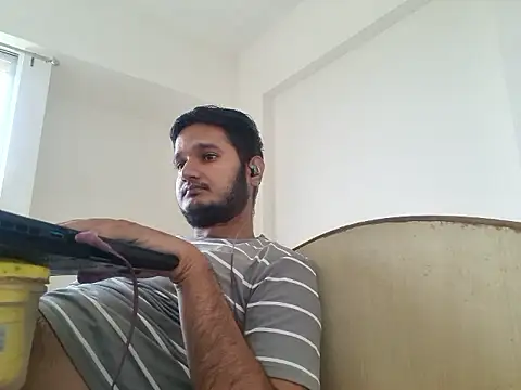 Snapshot of Jonrobinso chatting on May 2026 05:23:02 AM Jonrobinso online show from May 2026 05:23:02 AM
