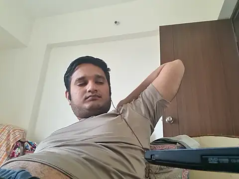 Snapshot of Jonrobinso chatting on May 2026 04:53:01 AM Jonrobinso online show from May 2026 04:53:01 AM