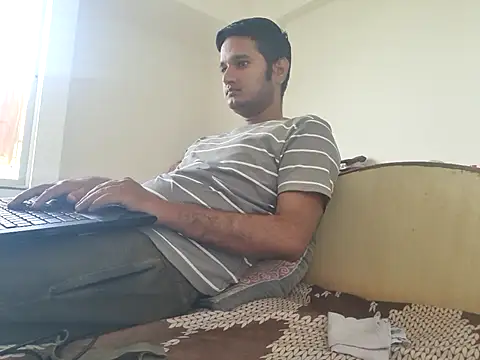 Snapshot of Jonrobinso chatting on May 2026 03:47:01 AM Jonrobinso online show from May 2026 03:47:01 AM