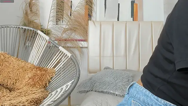 miranda villa online show from April 2026 12:21:01 PM