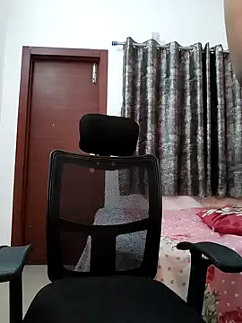 Snapshot of sanaya_baby chatting on January 2025 08:41:01 PM sanaya baby online show from January 2025 08:41:01 PM