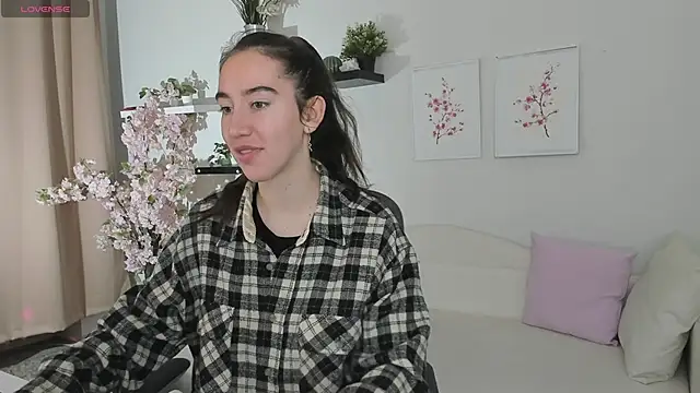 Belle Via online show from April 2026 02:45:01 PM