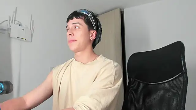 Tony Hoffa online show from March 2025 01:23:01 AM