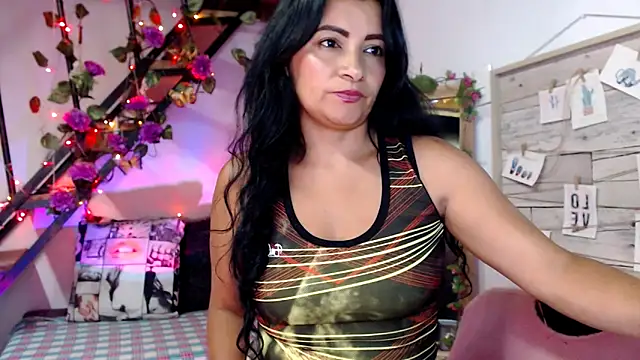 luna sky83 online show from February 2026 06:51:01 AM