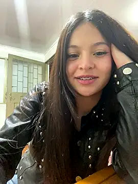 Snapshot of LucyEvans_ chatting on October 2025 05:41:02 AM LucyEvans online show from October 2025 05:41:02 AM