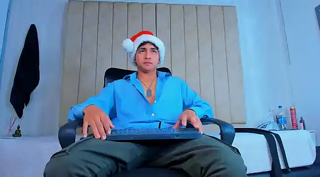 Snapshot of Muichiro_tokito1 chatting on December 2024 04:47:02 AM Muichiro tokito1 online show from December 2024 04:47:02 AM