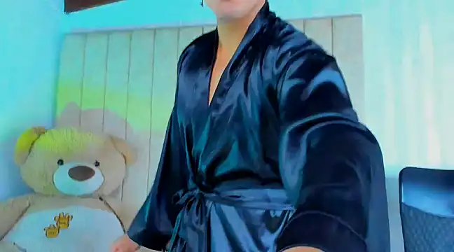 Snapshot of Muichiro_tokito1 chatting on February 2025 03:45:01 AM Muichiro tokito1 online show from February 2025 03:45:01 AM