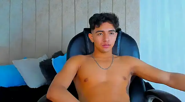 Snapshot of Muichiro_tokito1 chatting on February 2025 03:32:01 AM Muichiro tokito1 online show from February 2025 03:32:01 AM