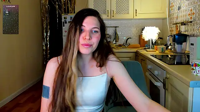 Annie aww online show from December 2024 11:41:02 PM