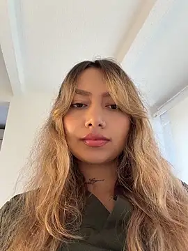 Snapshot of amanda-medrano1 chatting on June 2026 02:28:02 PM amanda-medrano1 online show from June 2026 02:28:02 PM