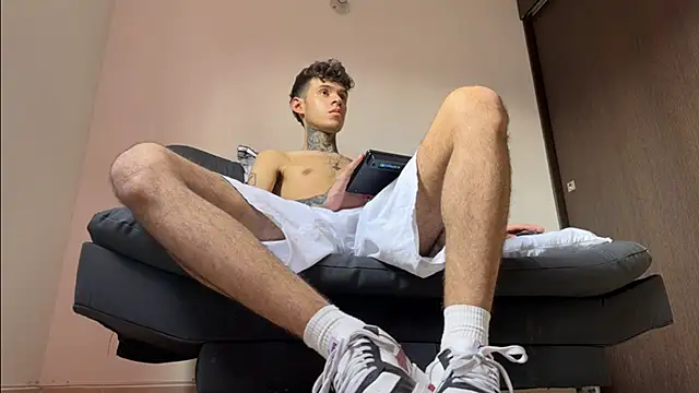 Saturno v online show from March 2025 09:51:02 PM