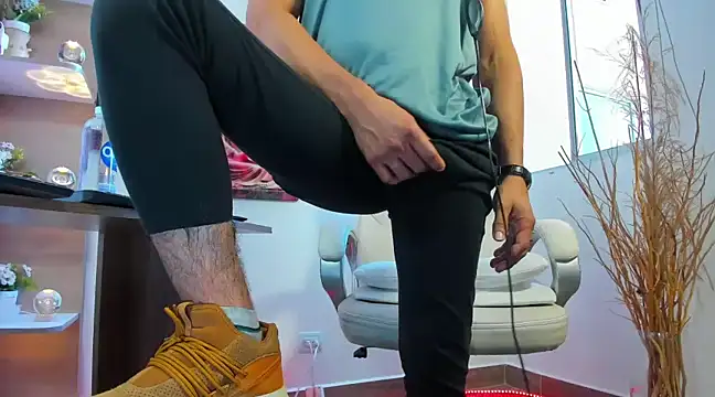 alessandro wye online show from February 2025 08:55:01 PM