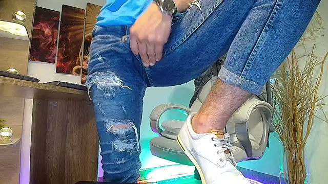 alessandro wye online show from March 2025 03:40:01 PM