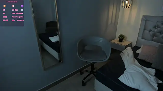 Snapshot of escarleth__ chatting on June 2026 02:23:02 PM escarleth online show from June 2026 02:23:02 PM