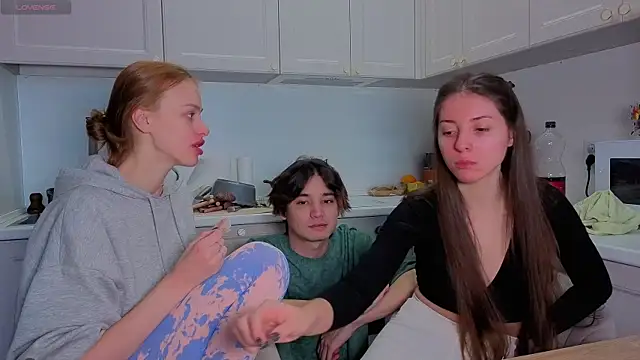 fcjuicy pussy online show from January 2026 11:34:01 AM