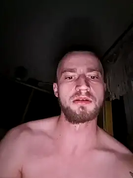 wariacik0024 online show from March 2026 10:39:02 PM