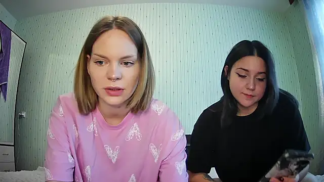 ChrisGirls online show from October 2025 11:10:01 AM