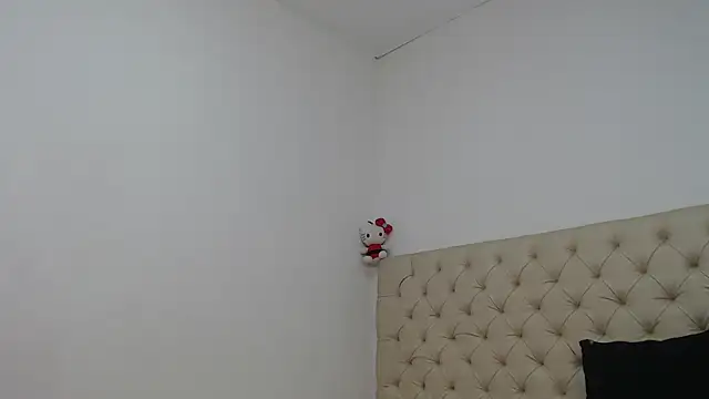 isabella jazz online show from February 2025 09:30:01 PM