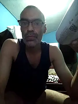 Snapshot of hugosafado333 chatting on February 2025 04:07:01 AM hugosafado333 online show from February 2025 04:07:01 AM