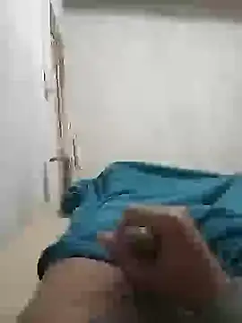 izinjamfee2 online show from June 2026 11:29:01 PM