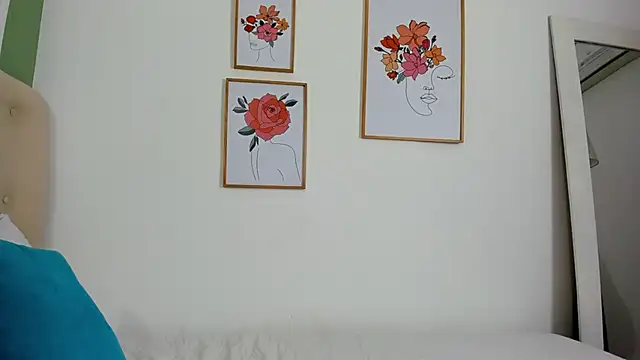 CarmesyAngel online show from December 2024 08:21:02 PM