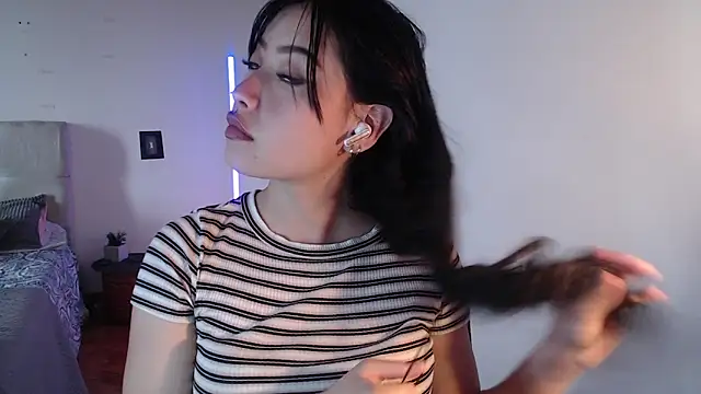 Emilyswan04 online show from January 2025 06:59:02 PM