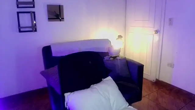 Emilyswan04 online show from February 2025 02:17:02 AM