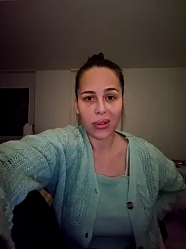 Liilii22 online show from January 2025 10:23:01 PM