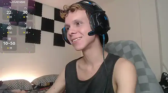 bryamado69 online show from February 2025 10:31:01 PM