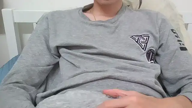 smallmike35 online show from April 2026 07:55:02 AM