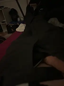 Snapshot of pignoufe chatting on February 2026 10:43:01 PM pignoufe online show from February 2026 10:43:01 PM