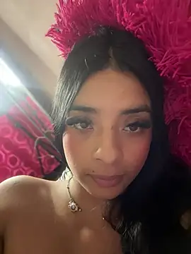 Snapshot of Laura_fernandezII chatting on January 2025 05:19:02 AM Laura fernandezII online show from January 2025 05:19:02 AM