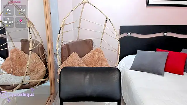 Snapshot of LenaRuiz_ chatting on March 2026 12:11:01 PM LenaRuiz online show from March 2026 12:11:01 PM