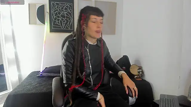 Snapshot of _sharlotte777 chatting on February 2026 02:44:01 PM sharlotte777 online show from February 2026 02:44:01 PM