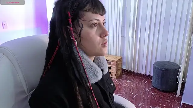 Snapshot of _sharlotte777 chatting on February 2026 01:05:02 PM sharlotte777 online show from February 2026 01:05:02 PM