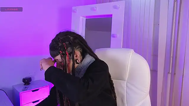 Snapshot of _sharlotte777 chatting on February 2026 01:22:02 PM sharlotte777 online show from February 2026 01:22:02 PM