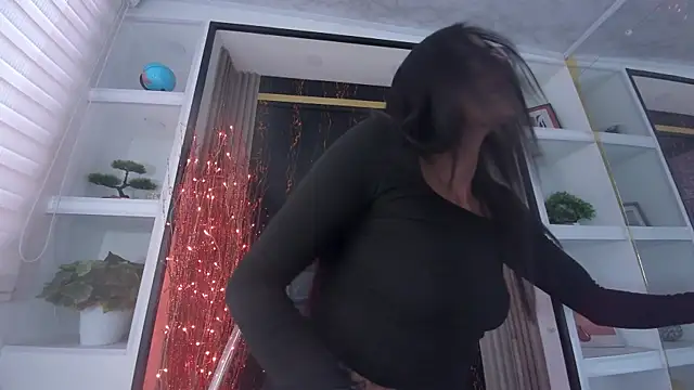 Princess Violett online show from December 2025 02:44:02 PM