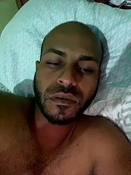 islandvybee55 online show from January 2026 03:12:02 AM