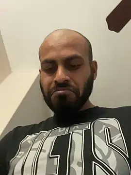 islandvybee55 online show from April 2026 05:50:02 PM