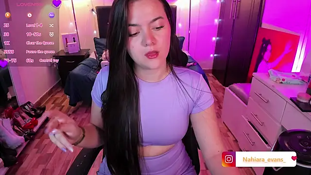 Snapshot of NahiaraEvans_ chatting on January 2026 05:22:02 AM NahiaraEvans online show from January 2026 05:22:02 AM