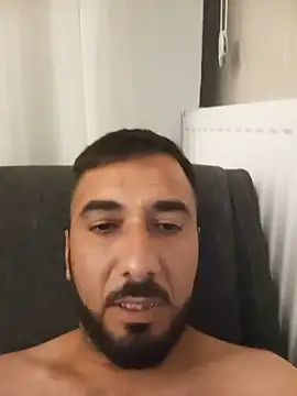 Snapshot of leon_ates chatting on July 2026 01:01:01 AM leon ates online show from July 2026 01:01:01 AM